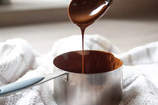 Titre : Comment faire fondre du chocolat efficacement : Astuces simples pour un résultat parfait